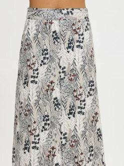 Nanso KUUTAMO hame -* Hameet