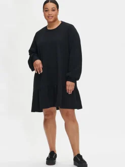 Nanso LEIJA mekko -* Mekot