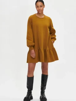 Nanso LEIJA mekko -* Mekot