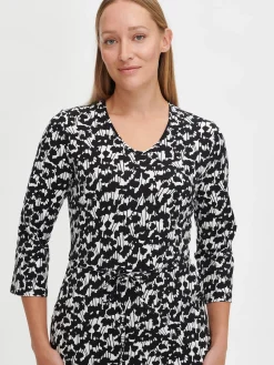 Nanso LIITO trikoomekko -* Mekot