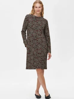 Nanso TAMMI trikoomekko -* Mekot